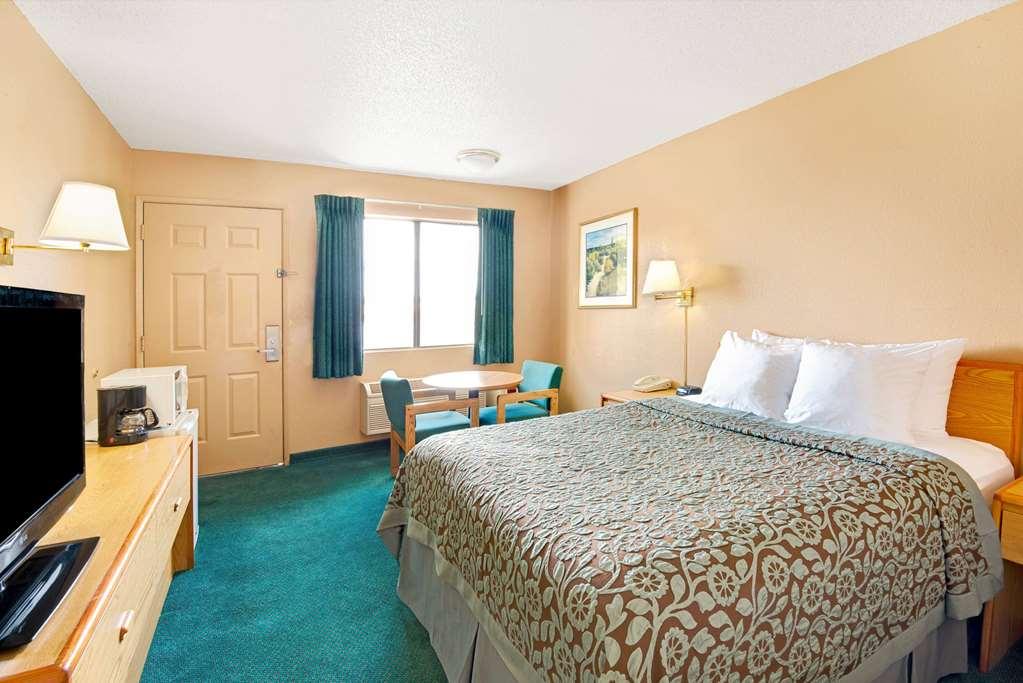 Days Inn By Wyndham El Paso Airport East Номер фото