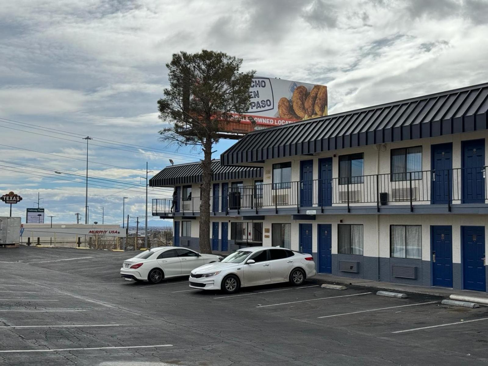 Days Inn By Wyndham El Paso Airport East Экстерьер фото